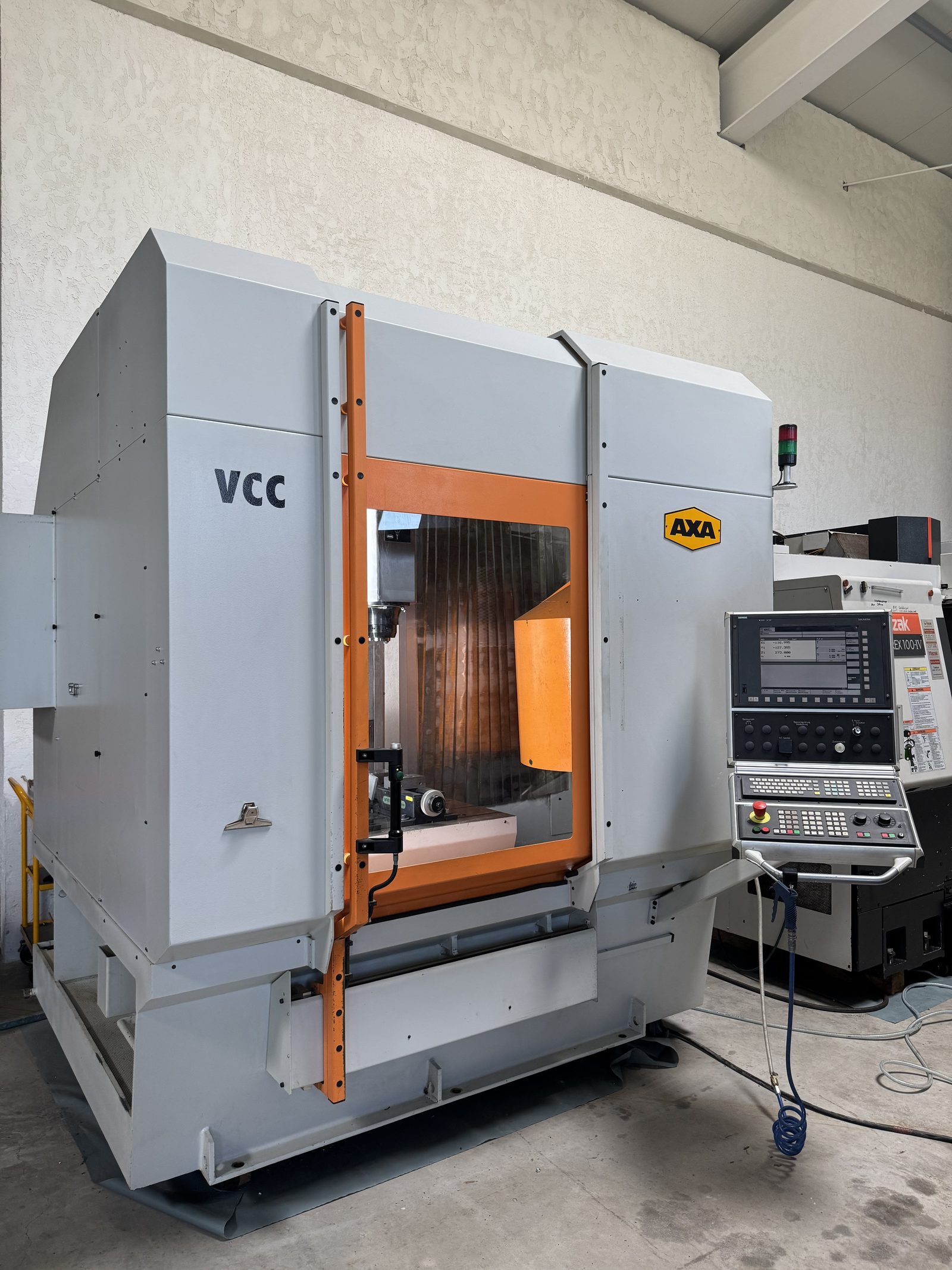 AXA VCC