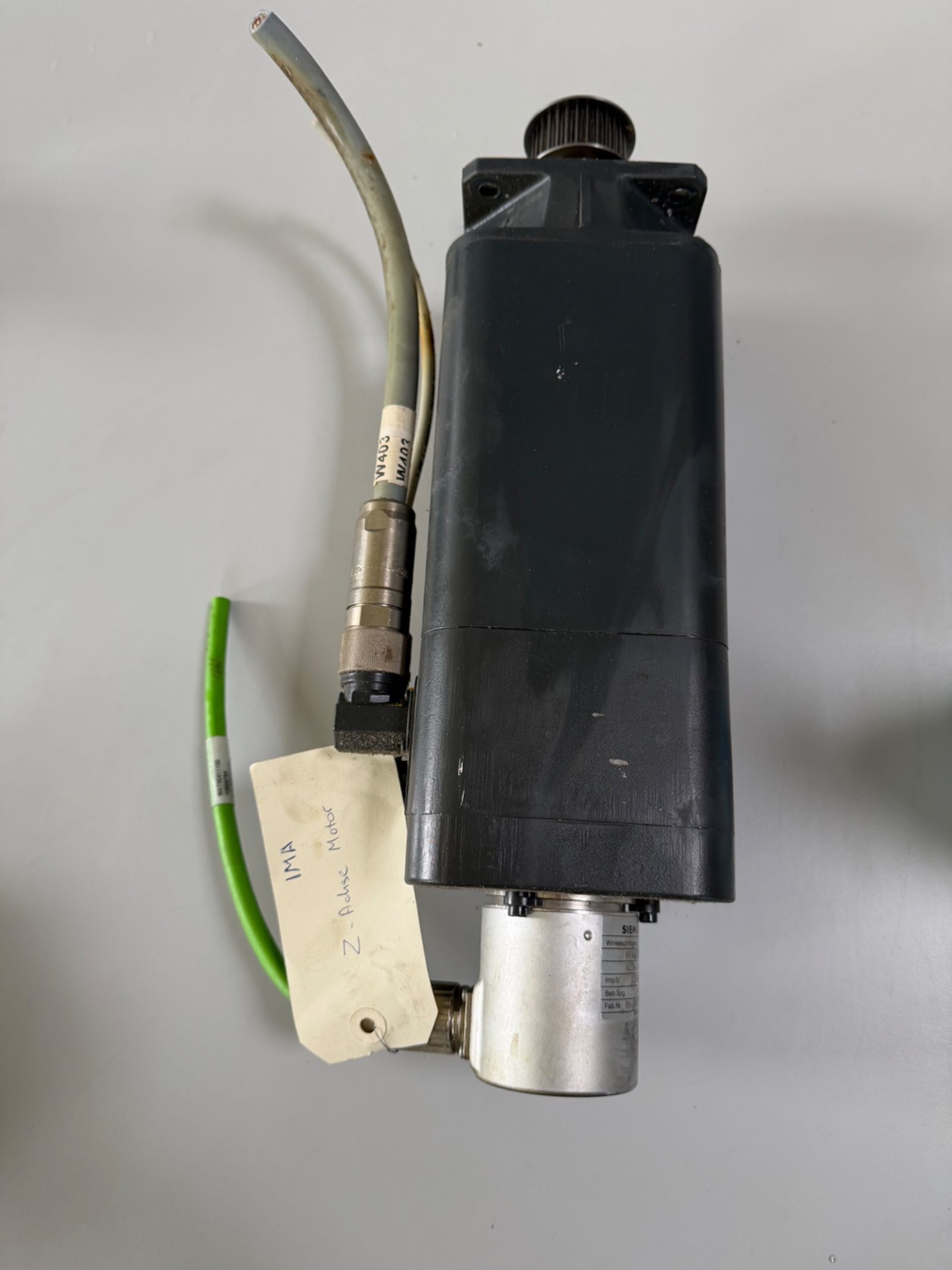 Servomotor 1FT5064 mit Haltebremse und Drehgeber (Z-Achse)