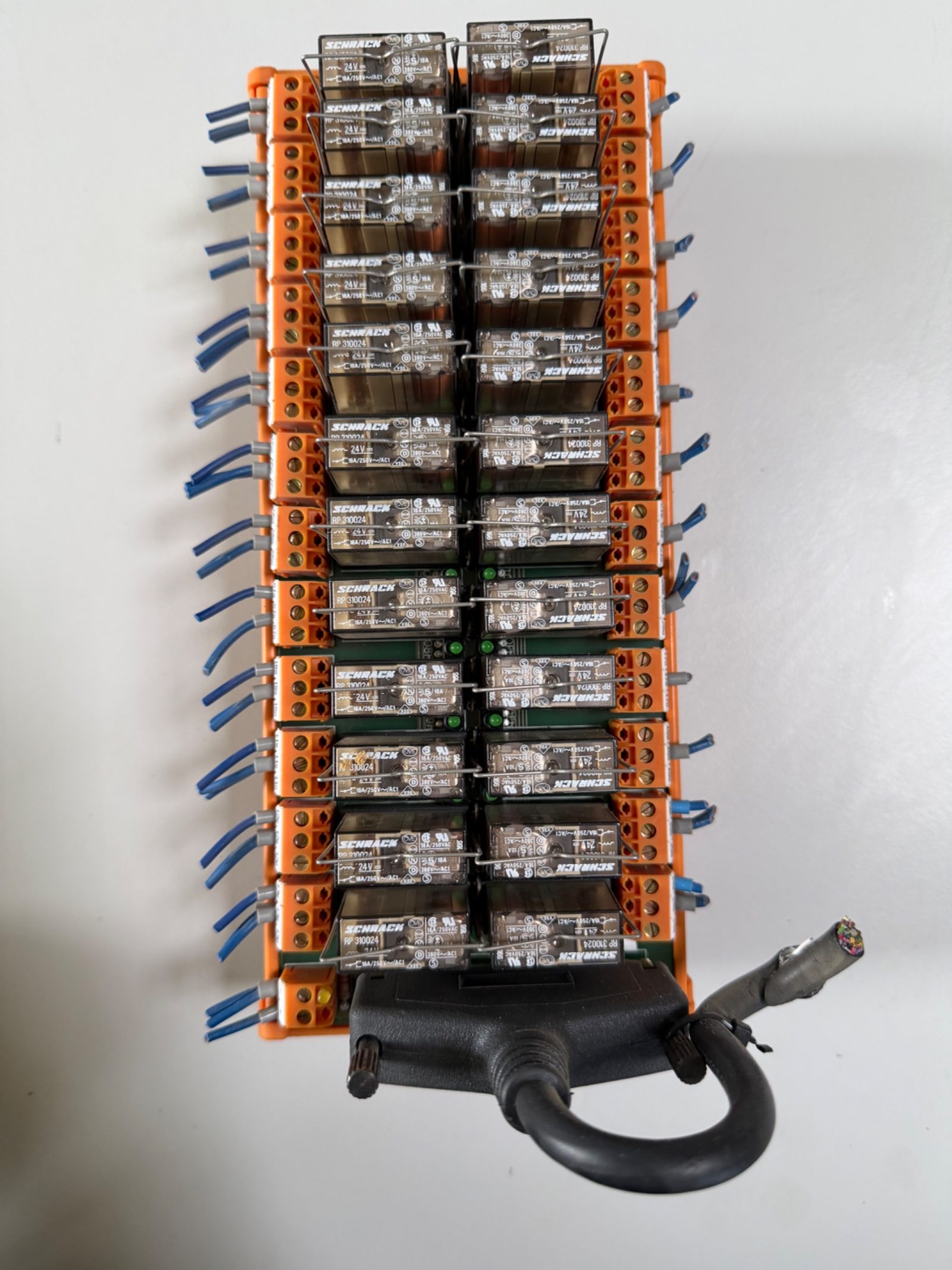 Relaiskarte RSM24-C NUM mit 24 Relais, 24 V DC