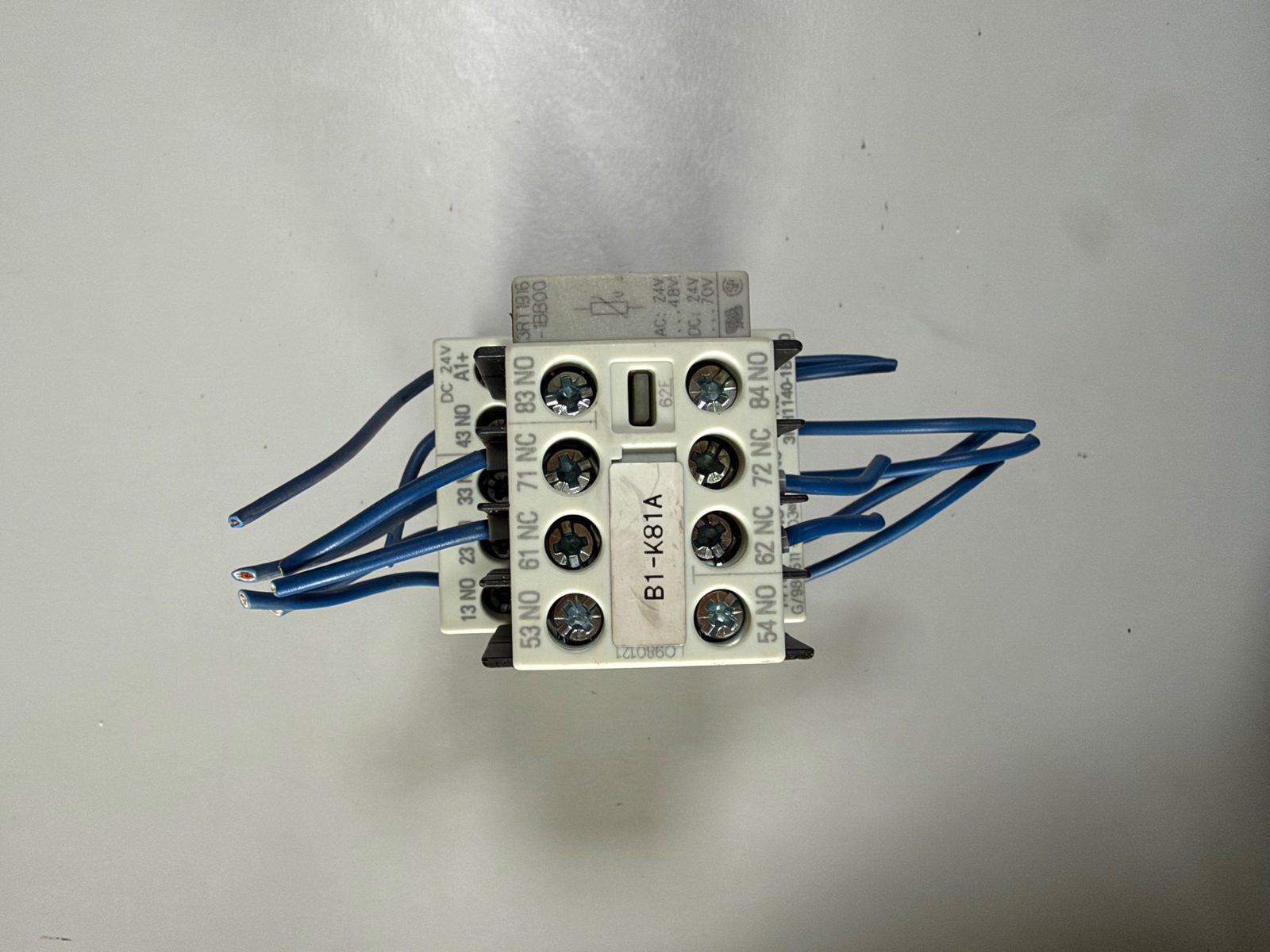 Hilfsschütz SIRIUS 3RH1140, 4 Schließer, 24 V DC, mit Hilfsschalterblock 2S+2Ö und Varistor