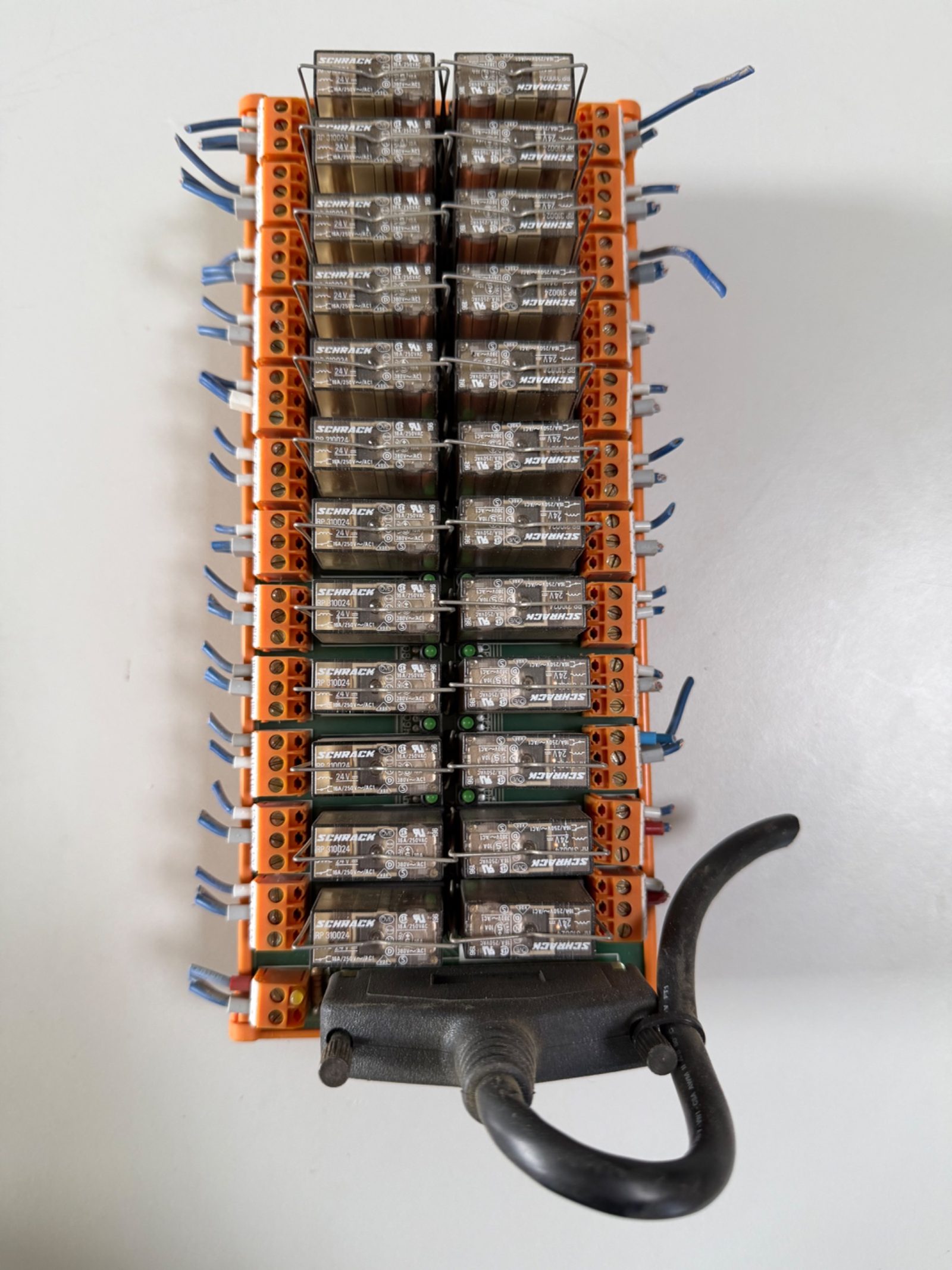Relaiskarte RSM24-C NUM mit 24 Relais, 24 V DC