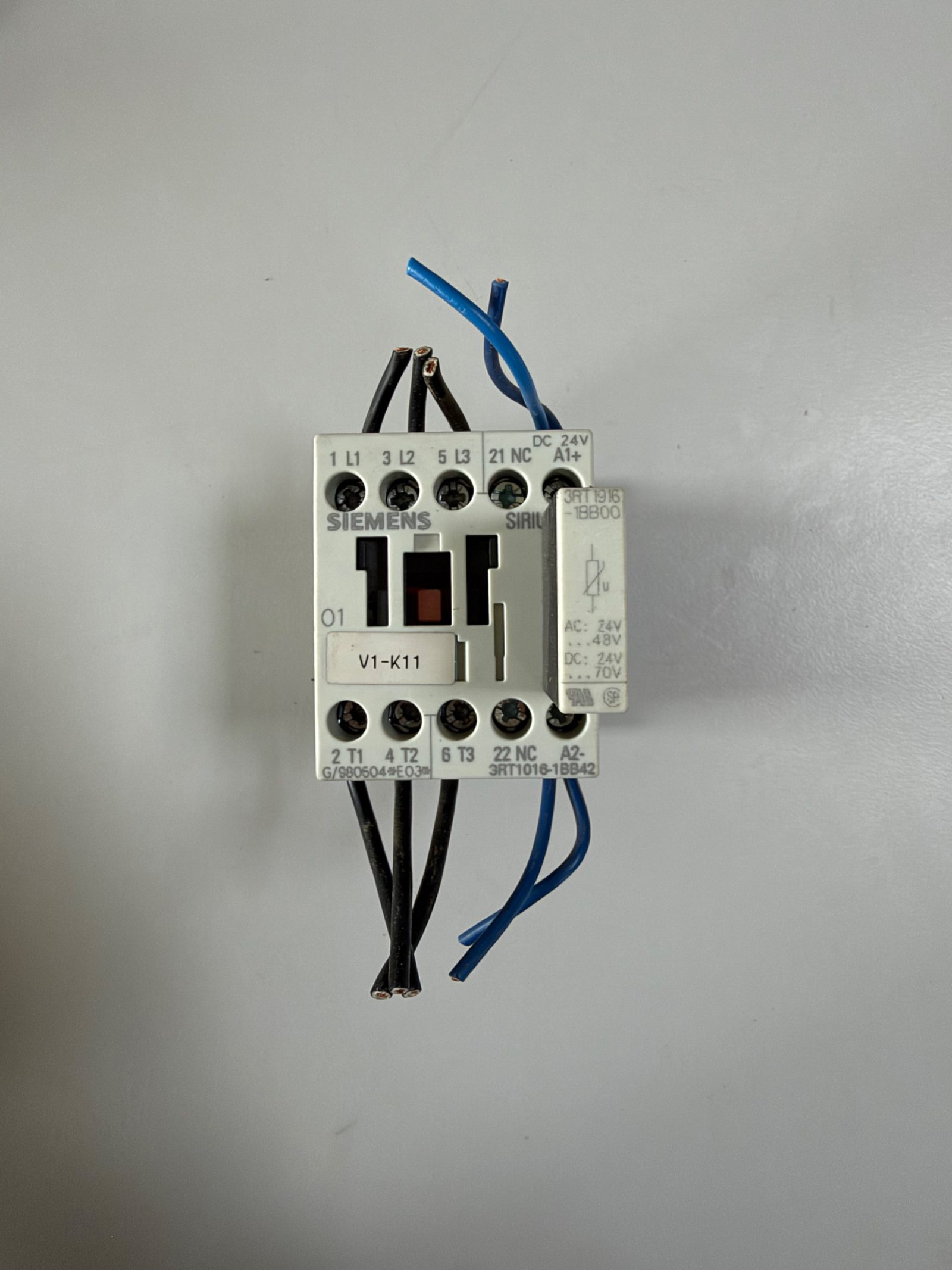 Leistungsschütz SIRIUS 3RT1016-1BB42, 4 kW, 24 V DC, 1 Ö, mit Überspannungsbegrenzer