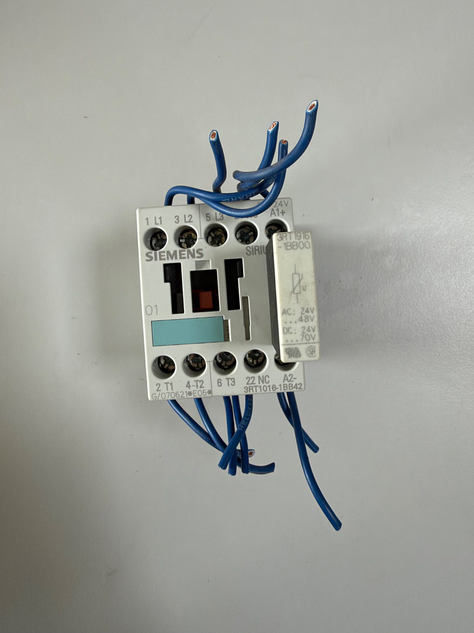 Leistungsschütz SIRIUS 3RT1016-1BB42, 4 kW, 24 V DC, 1 Ö, mit Überspannungsbegrenzer