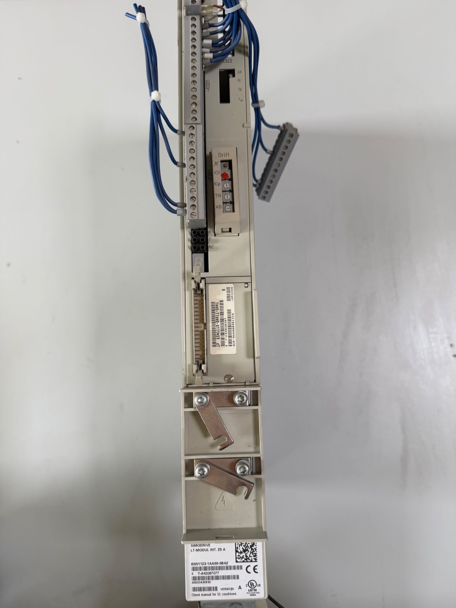 SIMODRIVE 611 Leistungsmodul 1-Achs 25 A (LT-Modul INT. 25 A) mit Regelungseinschub 611-A 1-Achs