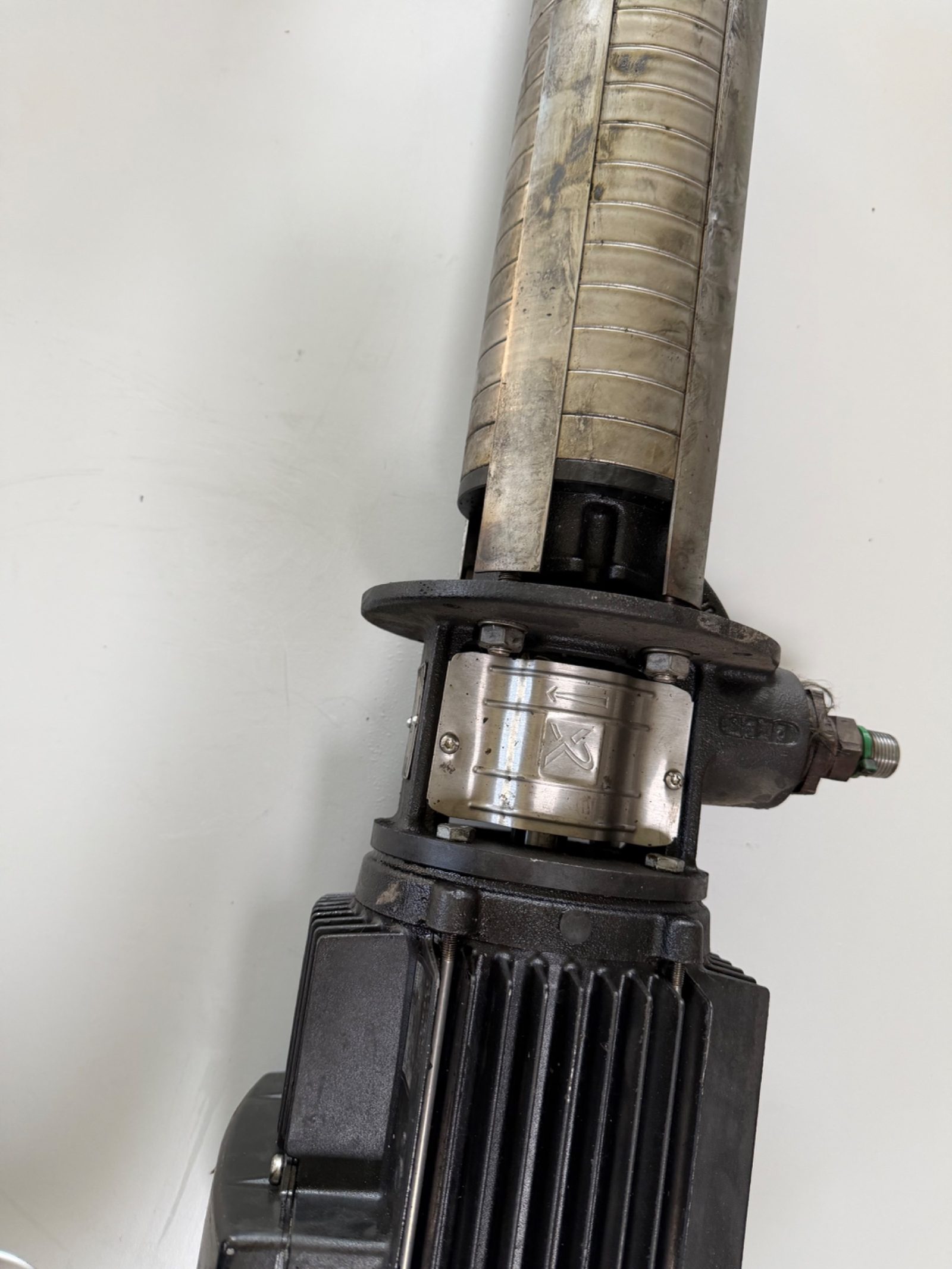 Kühlmittel-Hochdruckpumpe CRK 2-180/18 (mehrstufige Tauchpumpe)