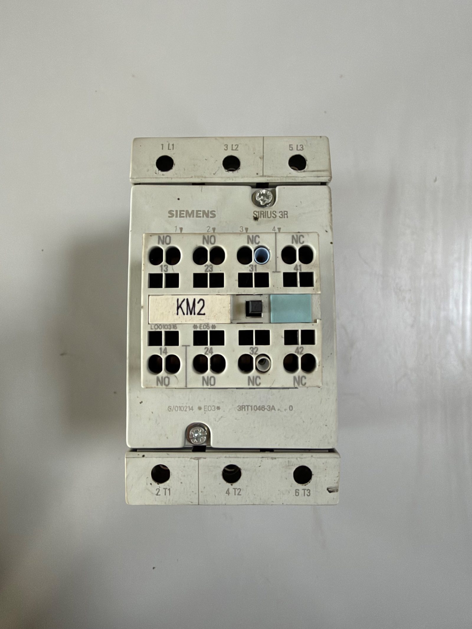 Leistungsschütz SIRIUS 3RT1046, 45 kW, Spule 110 V AC, mit Hilfsschalterblock