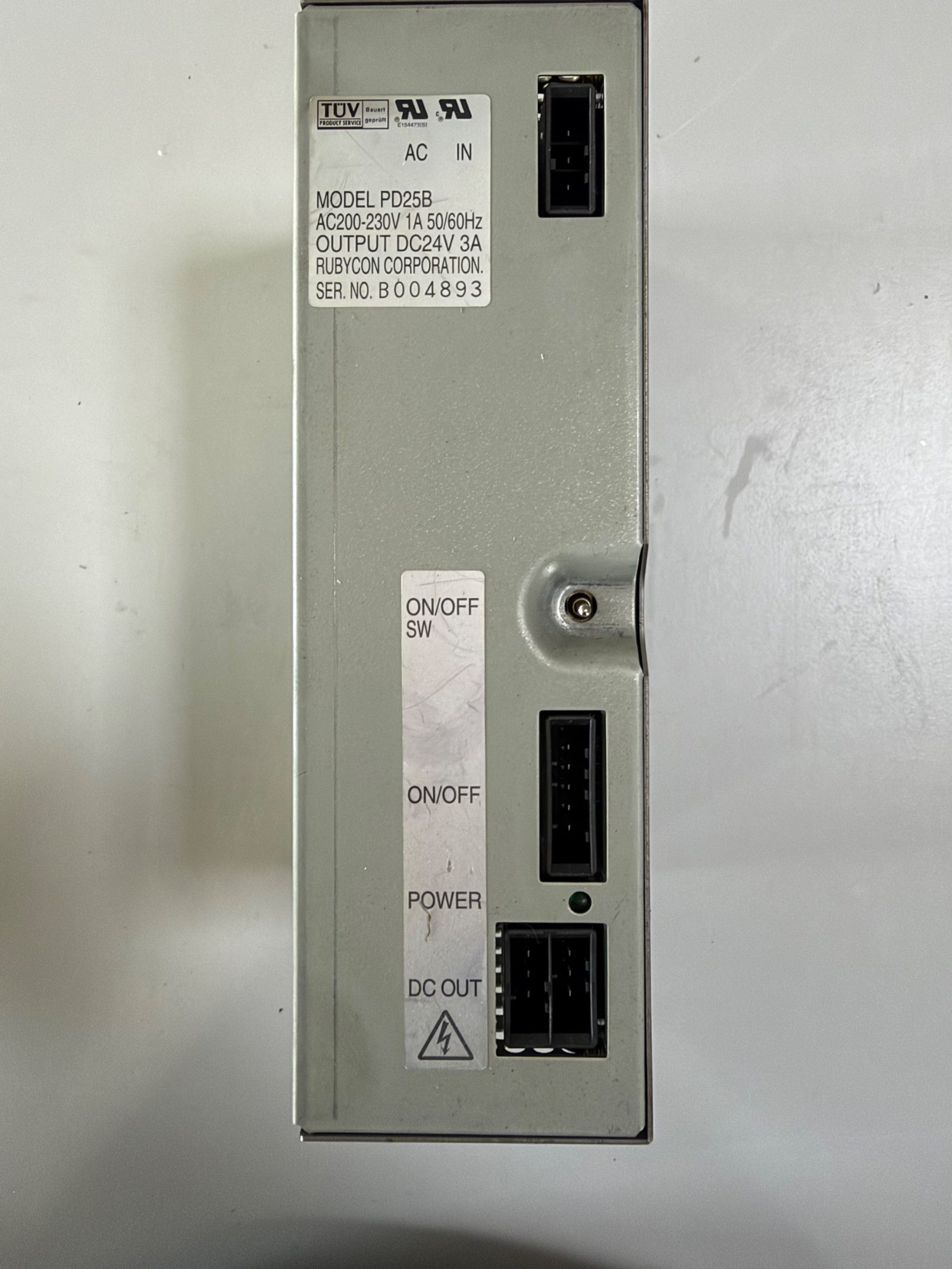 Netzteil 24 V DC / 3 A