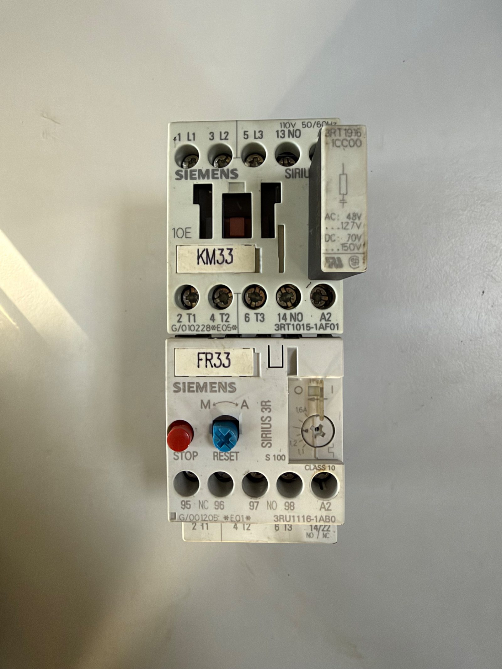 Schütz SIRIUS 3RT1015 mit Überlastrelais 3RU1116