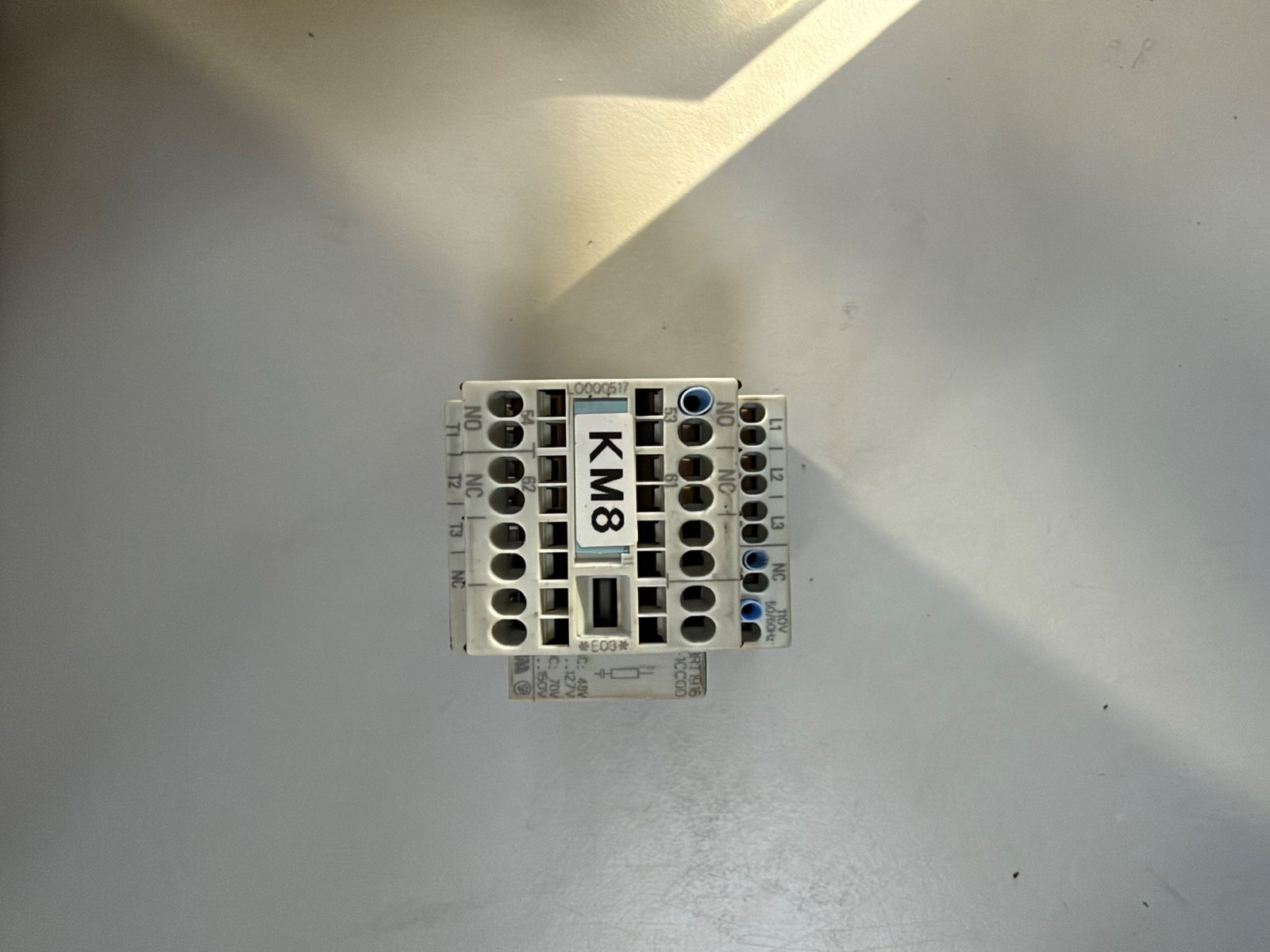 Leistungsschütz SIRIUS mit Hilfsschalterblock und RC-Glied