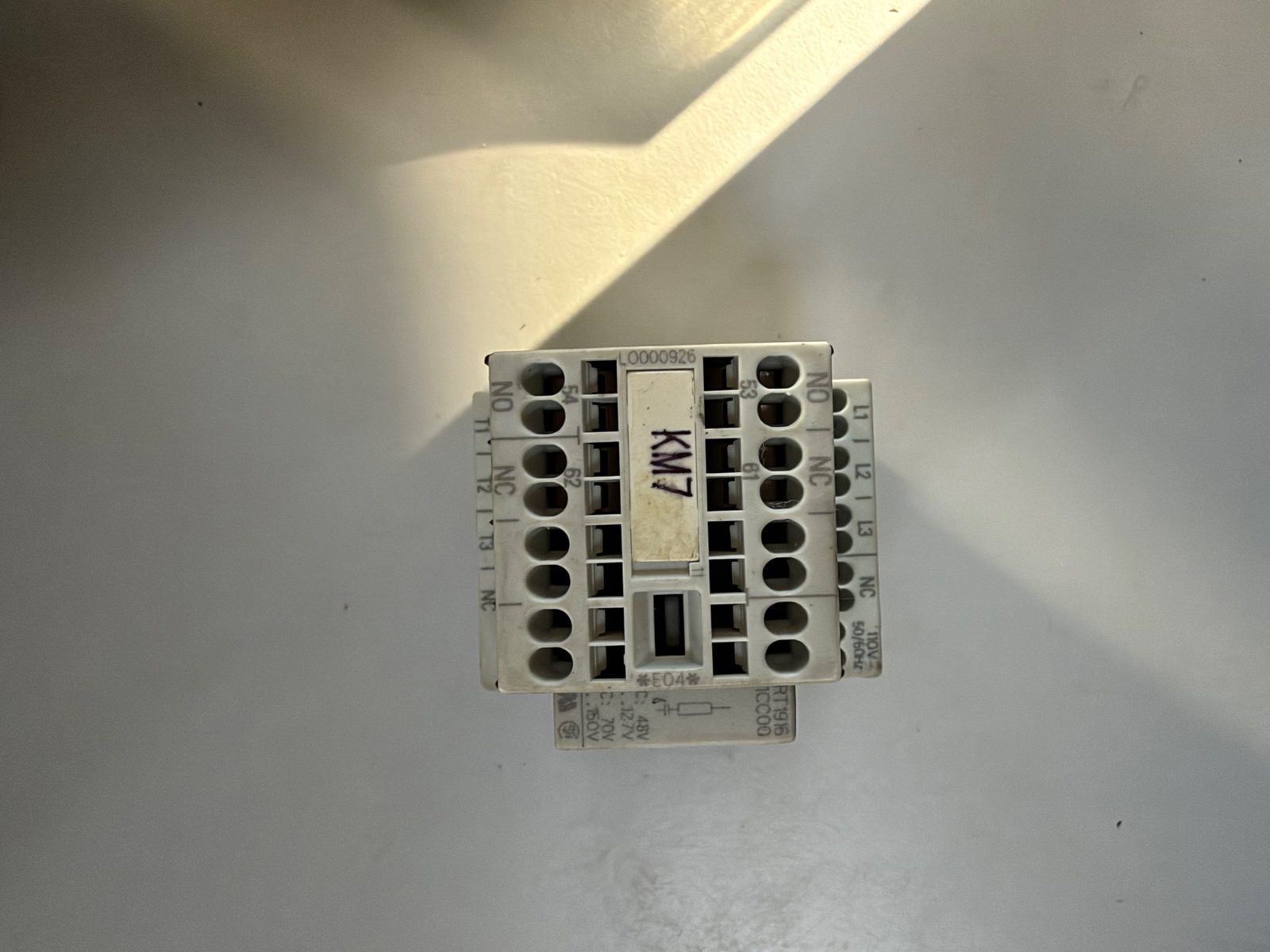 Leistungsschütz SIRIUS mit Hilfsschalterblock und RC-Glied