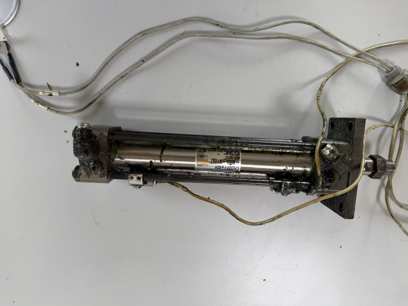 Hydraulikzylinder CH2, Ø 40 mm, Flanschbefestigung, mit Zylinderschaltern